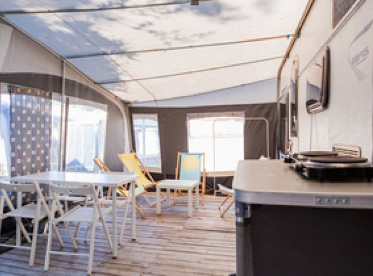 Camping Molo Surf Spot ?v=